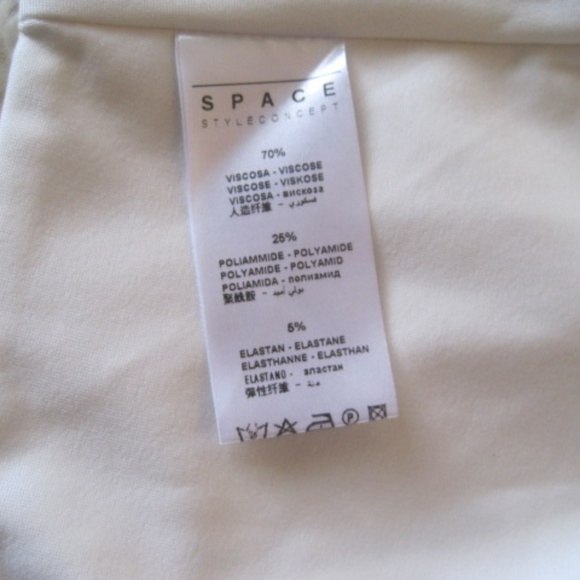 Space Style concept Halter Crop Top - Picture 4 of 5